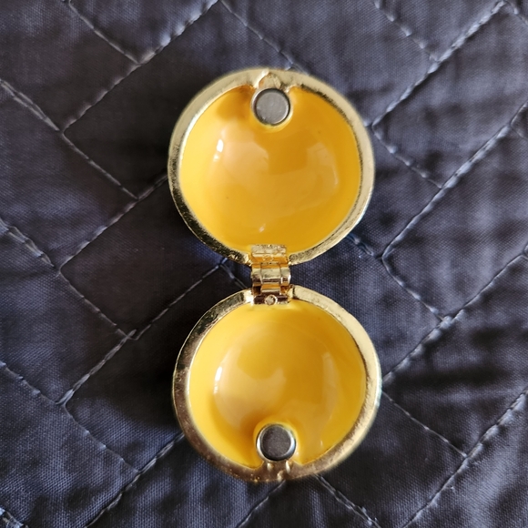 Art Form Objet d' Work of Art Fine Collectibles Enameled Beach Ball Trinket Box - Picture 10 of 16